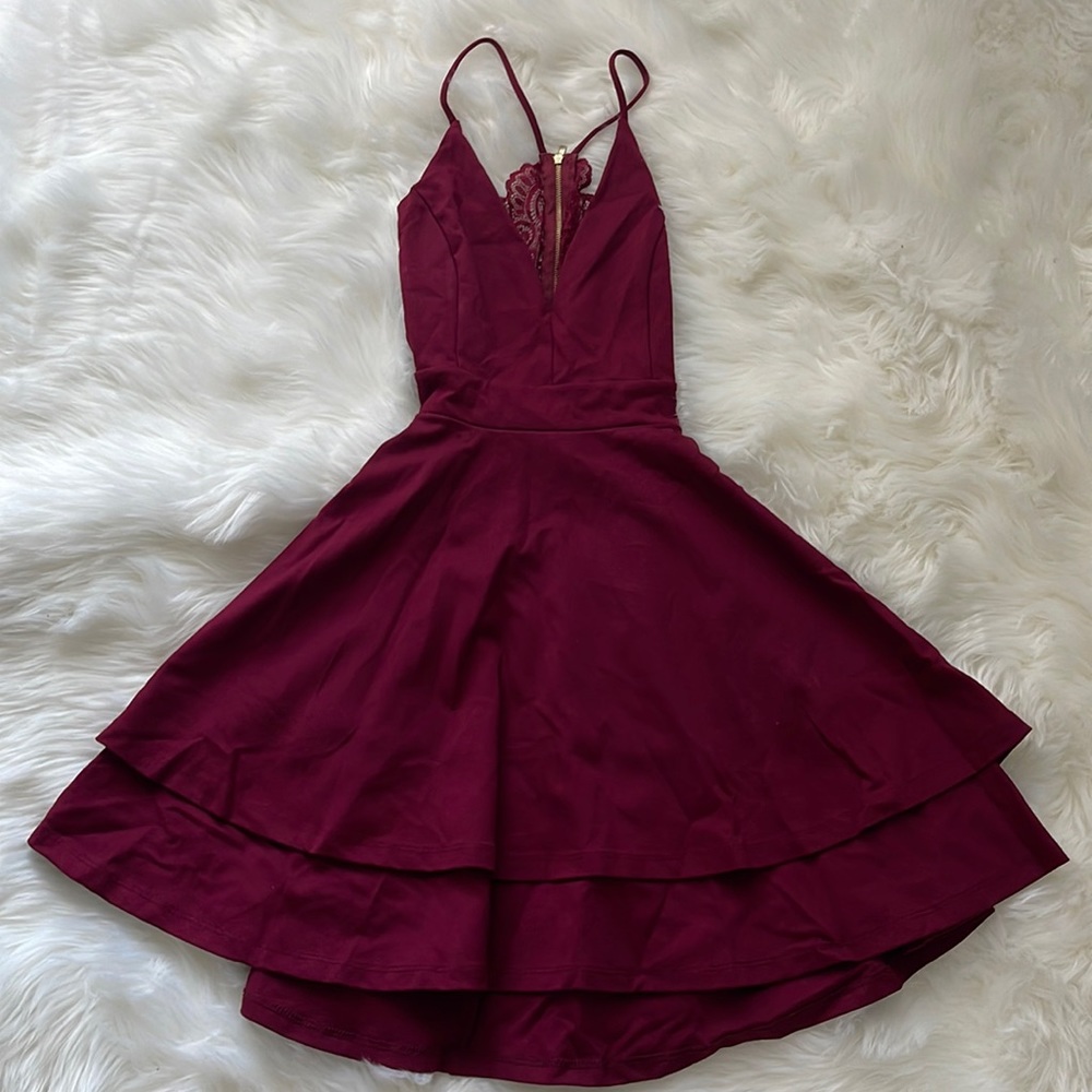 Windsor burgundy dress lace back